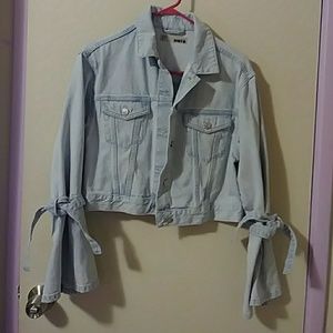 Top shop, crop top jean jacket w/flare sleeves